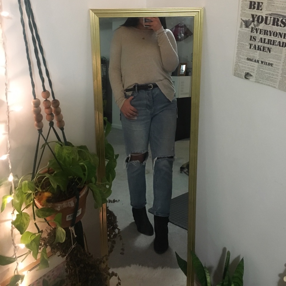 Sweater - Picture 3 of 4